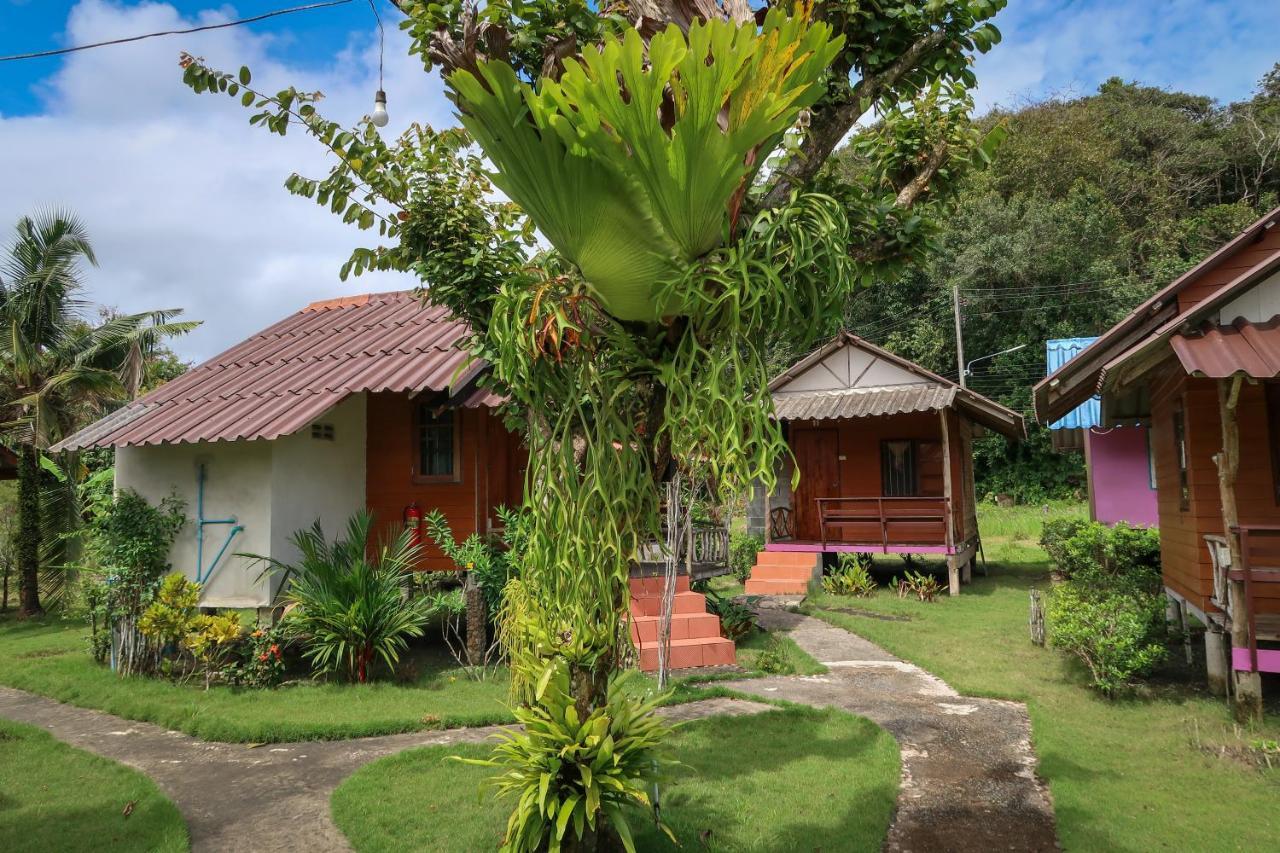 The Mermaid House Ko Kut Exterior photo