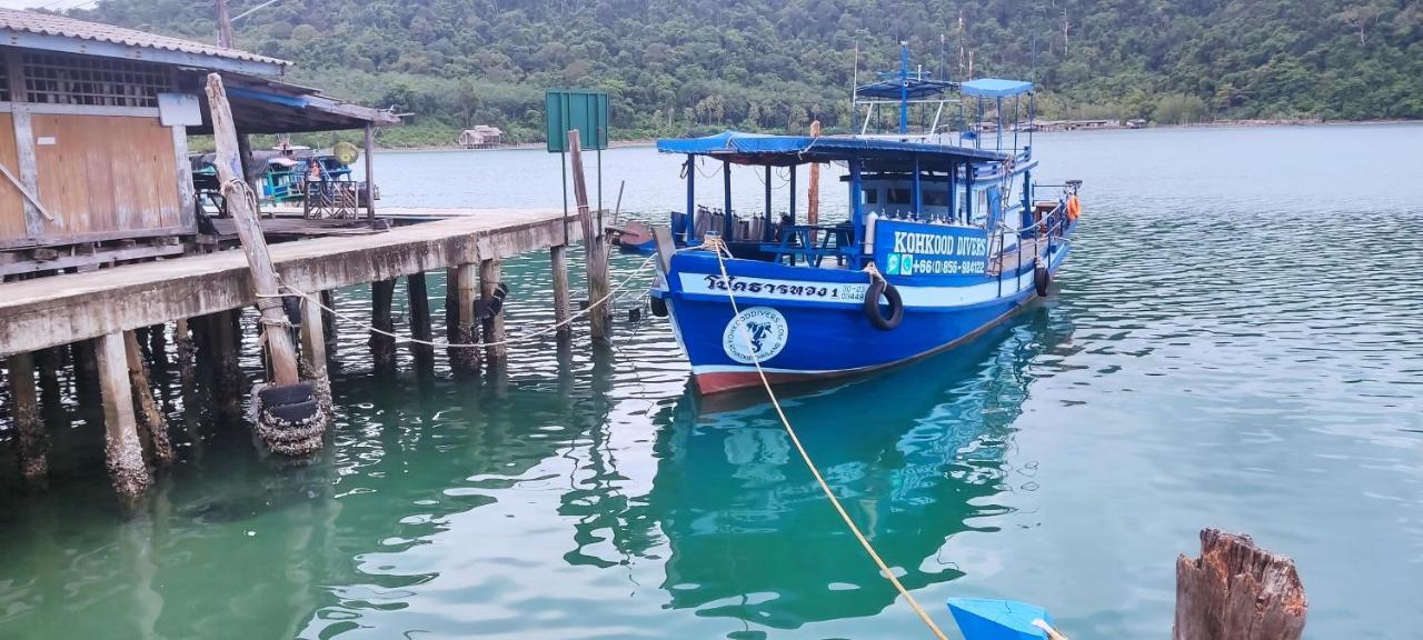 The Mermaid House Ko Kut Exterior photo